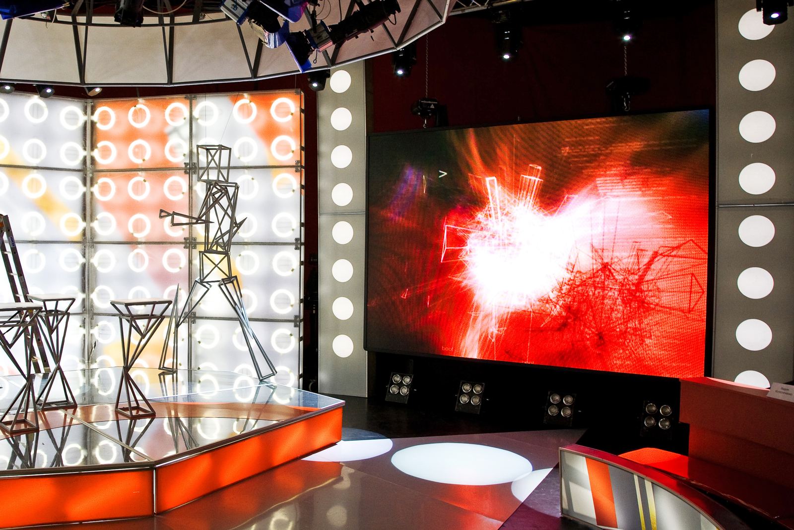 TRUE dvLED stage wall in a television studio